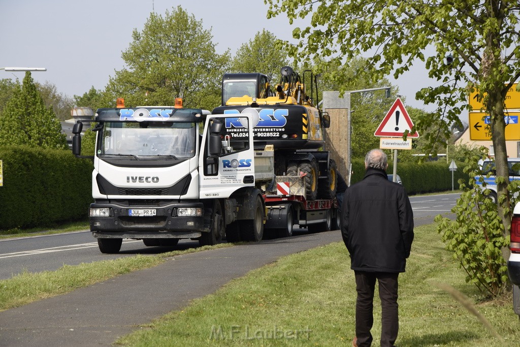 Schwerer VU LKW Zug Bergheim Kenten Koelnerstr P317.JPG - Miklos Laubert